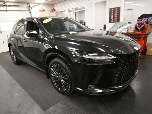 Used 2023 Lexus RX 350 AWD w/ Accessory Package image 2