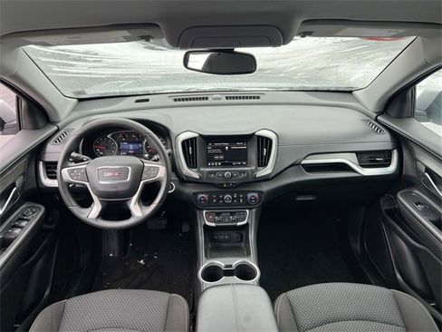 Used 2022 GMC Terrain SLE w/ Driver Convenience Package image 19