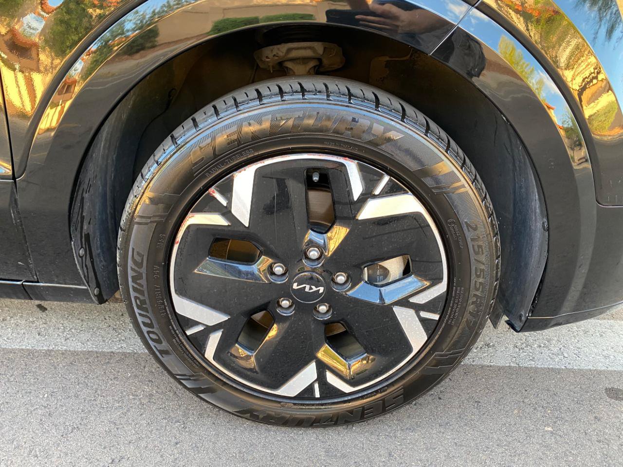 Used 2023 Kia Niro Wind FWD image 23
