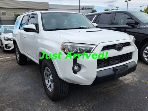 Used 2016 Toyota 4Runner Trail AWD/4WD image 2