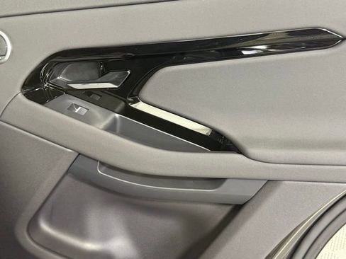 New 2026 Land Rover Range Rover Evoque S image 25