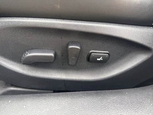 Used 2018 INFINITI Q50 Luxe w/ Essential Package (3.0T Luxe) image 18