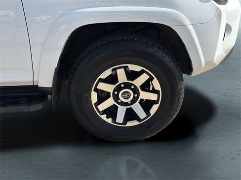 Used 2024 Toyota 4Runner TRD Off-Road image 9