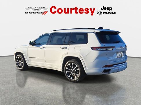 Certified 2023 Jeep Grand Cherokee L Overland w/ Advanced Protech Group III AWD/4WD image 6
