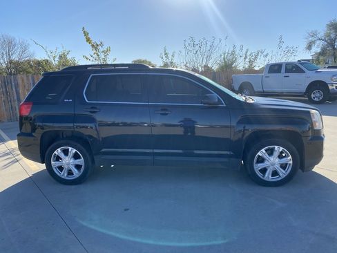 Used 2017 GMC Terrain SLE w/ Convenience Package image 5