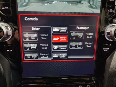 Used 2020 RAM 2500 Laramie image 22