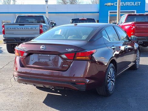 Used 2025 Nissan Altima 2.5 SV image 4