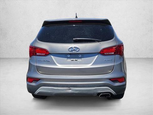Used 2018 Hyundai Santa Fe Sport FWD image 5