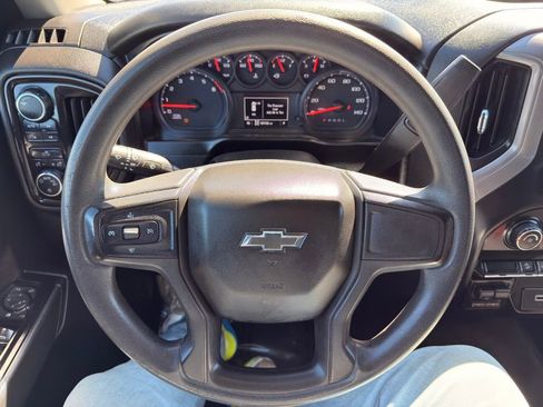 Used 2019 Chevrolet Silverado 1500 Custom Trail Boss w/ Custom Convenience Package image 31