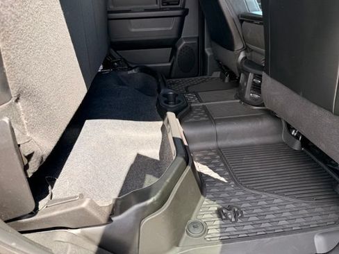 Used 2023 RAM 3500 Tradesman w/ Chrome Appearance Group AWD/4WD image 22