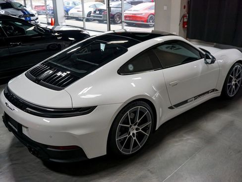 Used 2025 Porsche 911 Carrera T image 47