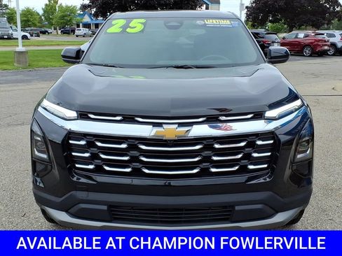 Used 2025 Chevrolet Equinox LT AWD/4WD image 2