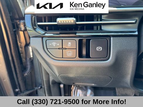 Certified 2026 Kia Sportage LX FWD image 27