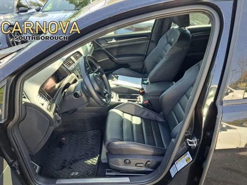 Used 2019 Volkswagen Golf R 4-Door image 9