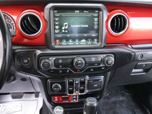 Used 2022 Jeep Gladiator Rubicon w/ Trailer Tow Package image 25