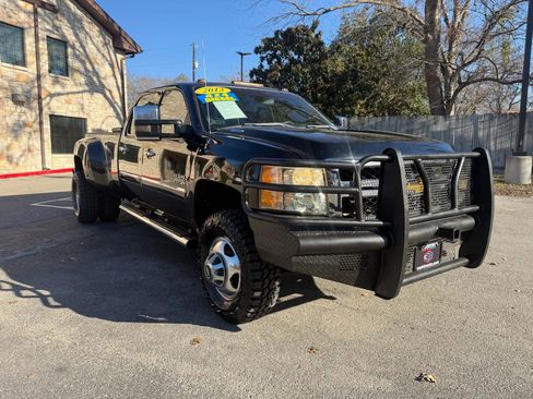 Used 2013 Chevrolet Silverado 3500 LT w/ Texas Edition image 3