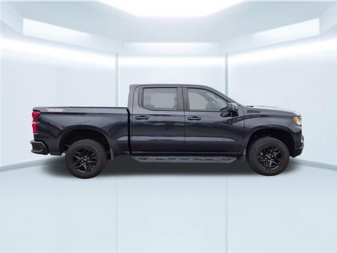 Used 2024 Chevrolet Silverado 1500 LT Trail Boss w/ Convenience Package II AWD/4WD image 6