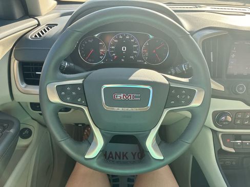 Used 2024 GMC Terrain Denali AWD/4WD image 11