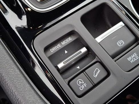 Certified 2025 Honda Pilot Black Edition image 27