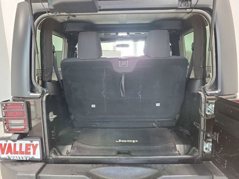 Used 2013 Jeep Wrangler Sport AWD/4WD image 13