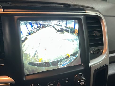 Used 2019 RAM 1500 Big Horn AWD/4WD image 16