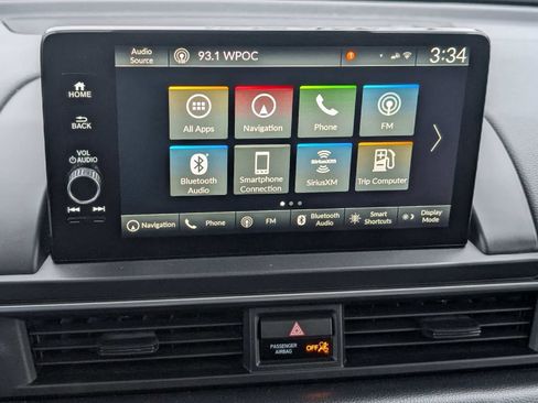 Certified 2025 Honda Pilot Touring image 31