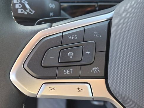 New 2026 Volkswagen Atlas Cross Sport SE image 13