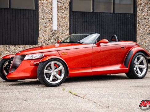 Used 2001 Plymouth Prowler RWD image 3