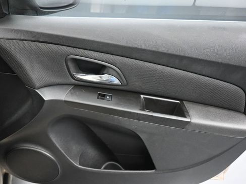 Used 2012 Chevrolet Cruze LT image 34