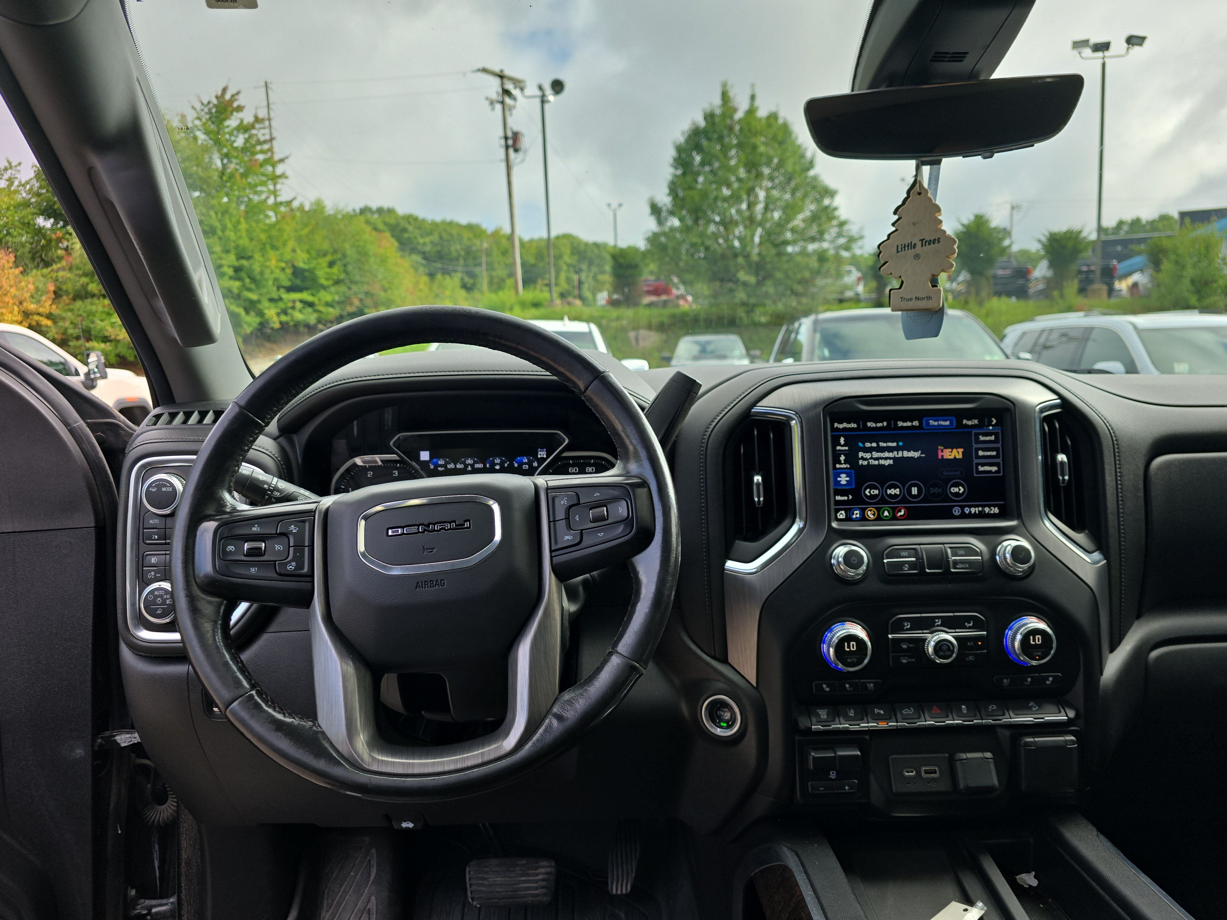 Used 2020 GMC Sierra 2500 Denali w/ Denali Ultimate Package AWD/4WD image 18