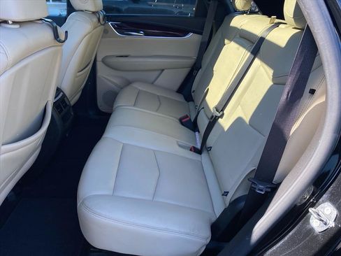 Used 2019 Cadillac XT5 Premium Luxury AWD/4WD image 24