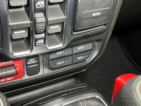 New 2026 Jeep Gladiator Mojave image 37