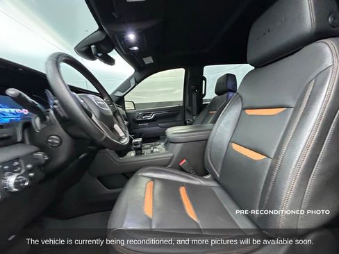 Used 2024 GMC Sierra 1500 AT4 w/ Technology Package image 11