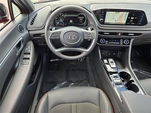 Used 2023 Hyundai Sonata SEL Plus w/ Cargo Package image 13