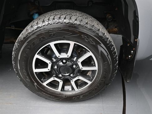 Used 2015 Toyota Tundra SR5 w/ TRD Off Road Package image 19