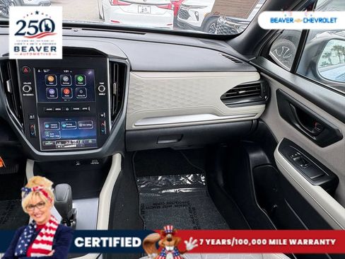 Used 2025 Subaru Forester AWD/4WD image 17