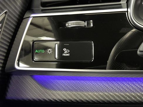 Used 2025 Audi SQ8 Premium Plus w/ S Sport Package image 26