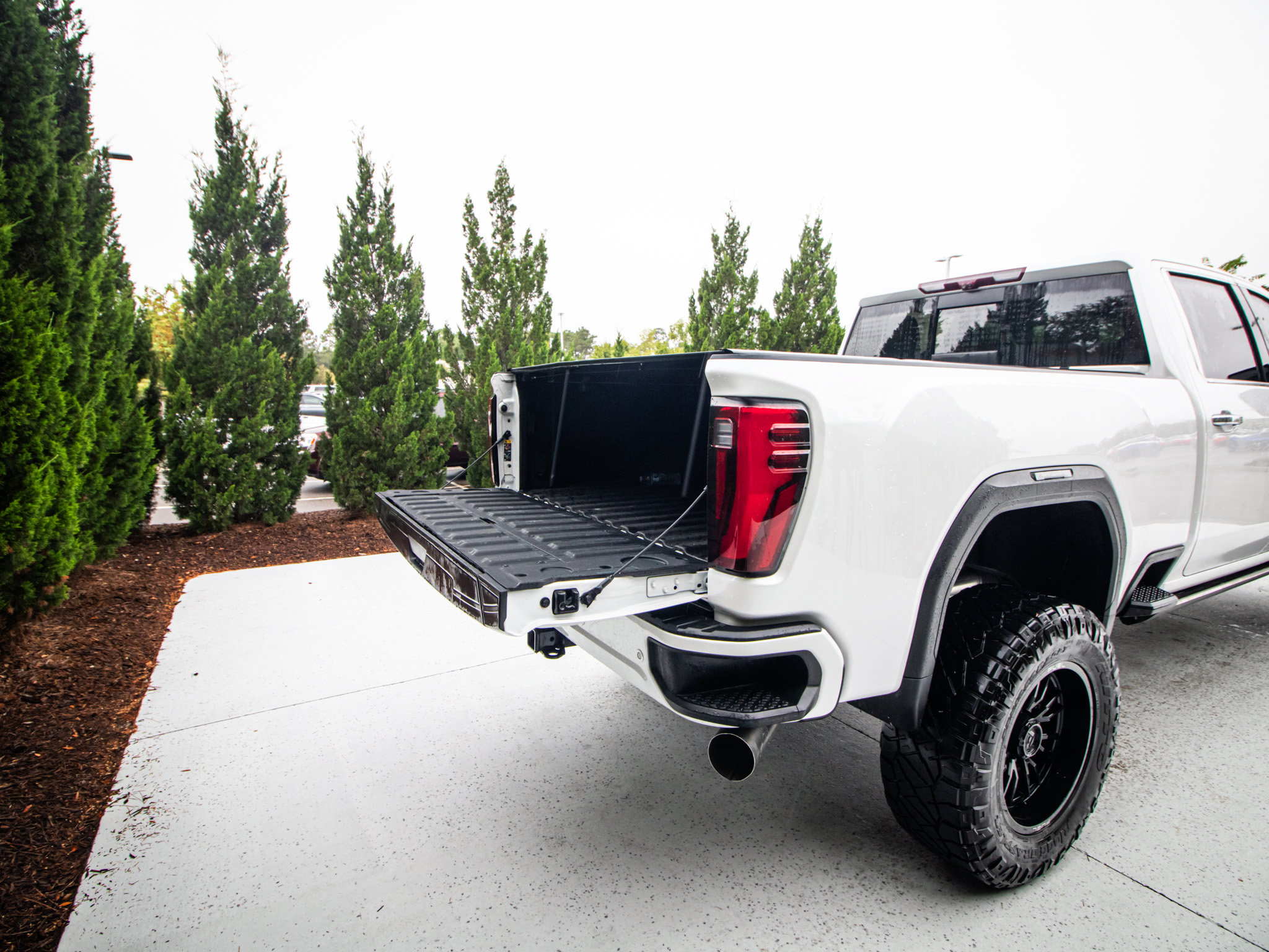 Used 2024 GMC Sierra 2500 Denali Ultimate AWD/4WD image 31