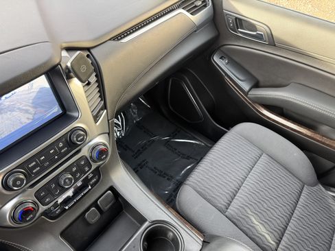 Used 2020 Chevrolet Tahoe LS w/ Enhanced Driver Alert Package image 31