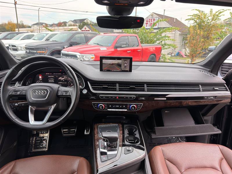 Used 2017 Audi Q7 3.0T Prestige AWD/4WD image 32