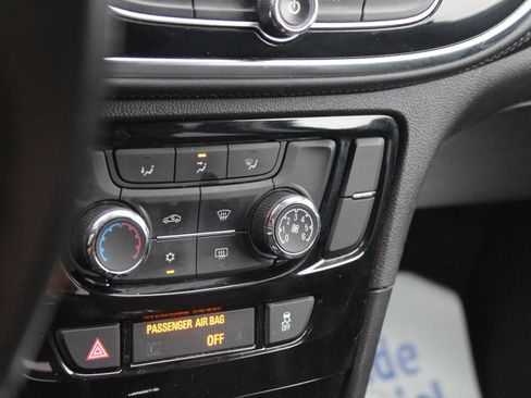 Used 2018 Buick Encore Preferred AWD/4WD image 31