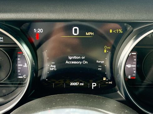 Used 2023 Jeep Wrangler Unlimited Sahara AWD/4WD image 13