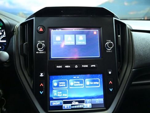 Certified 2025 Subaru Impreza 2.0i image 34