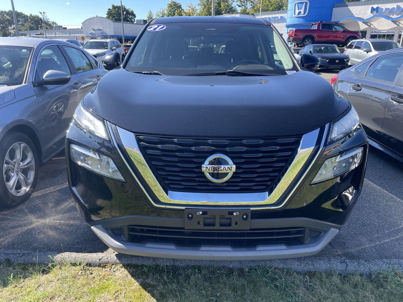 Used 2021 Nissan Rogue SV AWD/4WD image 2