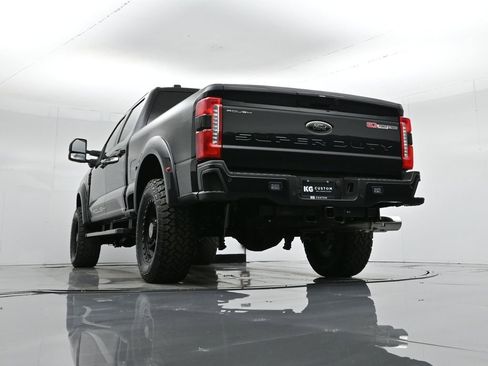 New 2026 Ford F250 Lariat w/ Black Appearance Package image 58