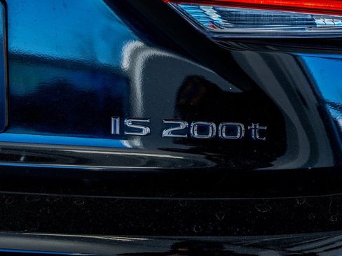 Used 2017 Lexus IS 200t 200t image 27