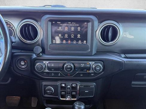 Used 2020 Jeep Wrangler Unlimited Sahara AWD/4WD image 17