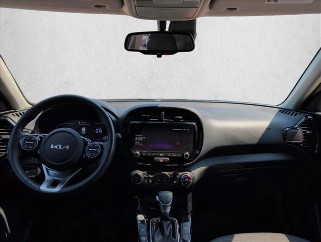 Used 2025 Kia Soul EX FWD image 20