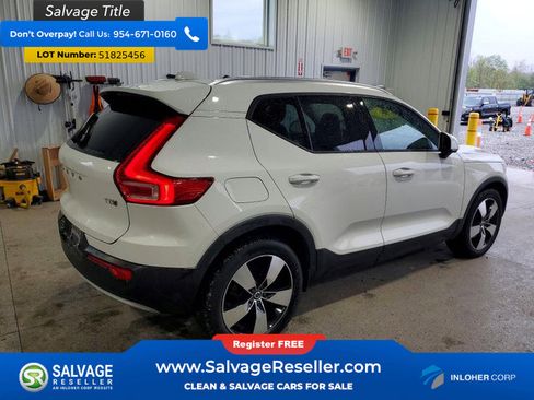 Used 2020 Volvo XC40 T5 Momentum AWD/4WD image 4