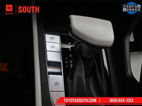 Used 2023 Hyundai Elantra Limited image 18